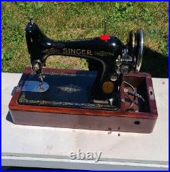 1929 Heavy Duty Vtg Singer 99 Sewing Machine Bentwood Case AC677644