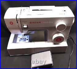 Nice Previoulsy Owned SINGER Model 5554 Heavy Duty Sewing Machine