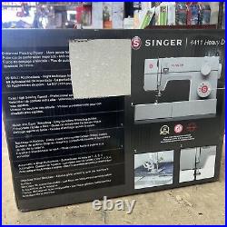 SINGER 4411 Heavy Duty 4411. CL Mechanical Sewing Machine Kit Set