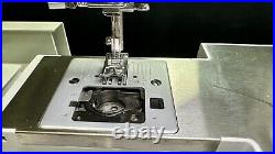 SINGER-4423-Heavy Duty Sewing Machine W Foot Pedal & Cover97 Stitch Applications