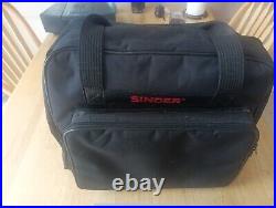 SINGER Heavy Duty 4423 Sewing Machine Machine And Bag tested