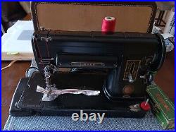Singer 301A Black Heavy Duty Sewing Machine WithCarrying Case TESTED