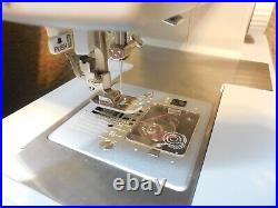 Singer 4423 Heavy Duty Sewing Machine with Foot Pedal and Dust Cover