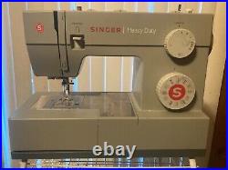 Singer 4452 Heavy Duty Mechanical Sewing Machine (SLIGHTLY USED!)