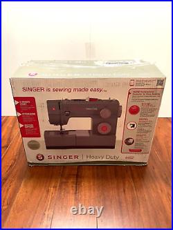 Singer 4452 Heavy Duty Sewing Machine with Pedal Accessories + Box