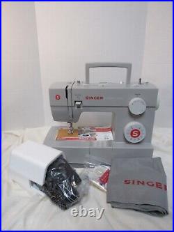Singer 44S Heavy Duty 97 Stitch Applications Sewing Machine in Open Original Box