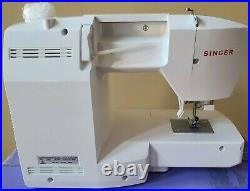 Singer 5500 Fashion Mate Electronic Sewing Machine Heavy Duty NEW OPEN BOX (H01)