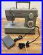 Singer_Heavy_Duty_4452_Sewing_Machine_With_White_Case_01_rbav