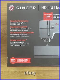 Singer Heavy Duty Sewing Machine Classic 44S Full Metal Frame New Sealed