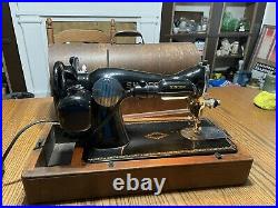 Singer Model 15-91 Heavy Duty Vintage Sewing Machine Gear Driven Bentwood Case