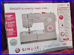 Singer Sewing Machine 4452 Heavy Duty with 32 Built-in Stitches New-other