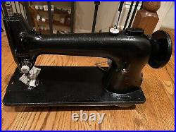 Super Heavy Duty Leather And Canvas Sewing Machine. Amazing. Read. N2