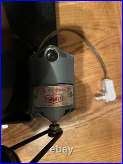 Super Heavy Duty Leather And Canvas Sewing Machine. Amazing. Read. N2