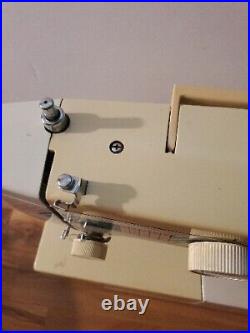WHITE Jeans Machine Heavy Duty with Top Handle and Foot Pedal Sewing PARTS ONLY